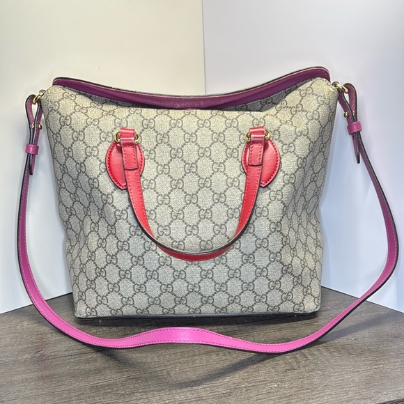 Gucci Supreme GG Two-Way Shoulder Bag - Picture 1 of 15